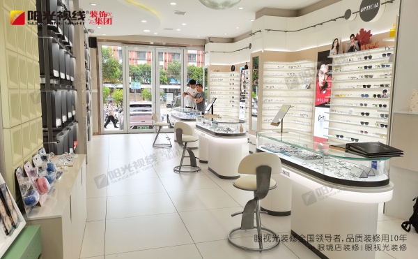 眼镜展柜为什么都是定制的，定制展柜有什么优势？